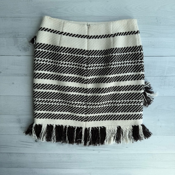 W by Worth Striped Woven Black and White Fringe Skirt X0 - Picture 2 of 7